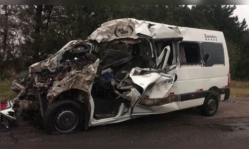 Sete pessoas morrem e outras três ficam feridas em acidente na BR-376