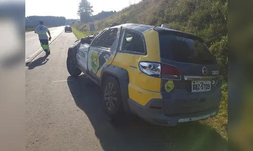Policiais ficam feridos após se acidentarem durante perseguição