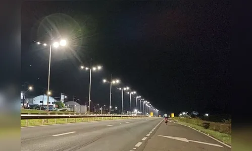 Apucarana ativa primeiras luminárias LEDs na BR-369
