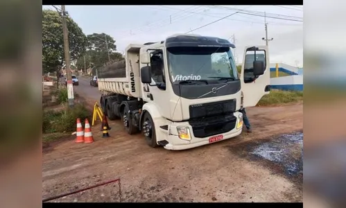 Dois caminhões furtados em Apucarana são recuperados