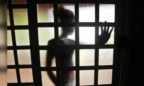 Policia prende pai suspeito de abusar de filha de 12 anos