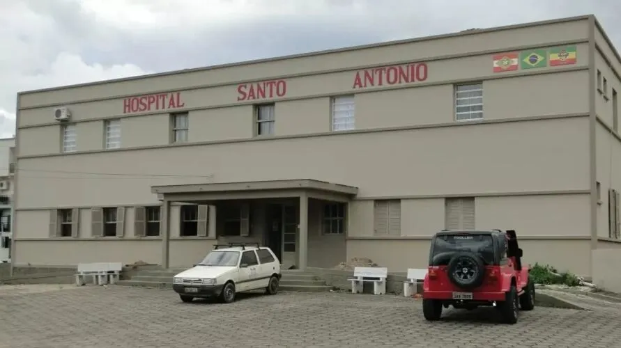 A troca dos bebês aconteceu no Hospital Santo Antônio, em Armazém (SC)