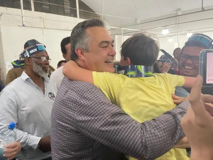 Beto Preto comemora com familiares e eleitores vitória histórica em Apucarana
