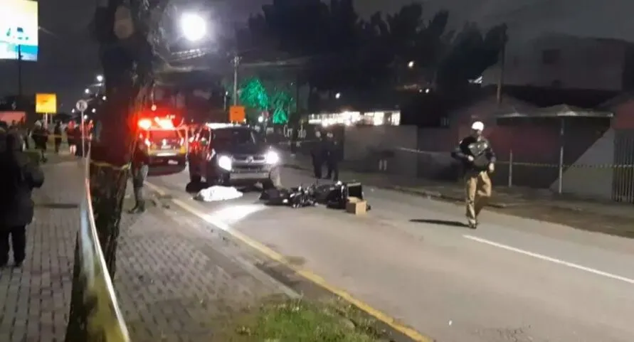 O acidente foi na rua Paulo Setúbal,  no Boqueirão