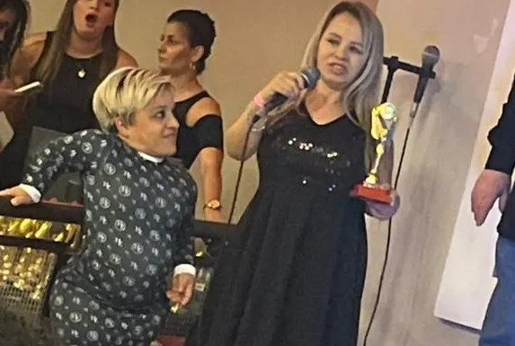 Telma Lima foi premiada no último domingo (25), na Casa dos Artistas