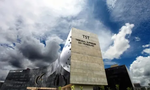 Empresa que controlava idas de funcionária ao banheiro é condenada