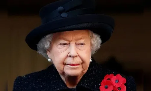 Vidente famosa previu que rainha Elizabeth II morreria em 2022
