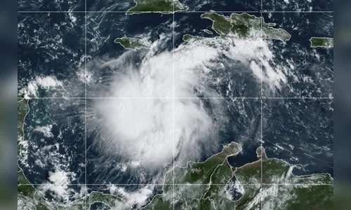 Furacão Ian se aproxima dos EUA com ventos de até 220 km/h