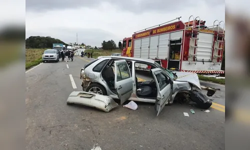 Acidente com cinco veículos deixa um homem morto no PR