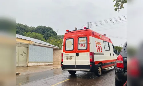 Jovem motociclista fica ferida após acidente em bairro de Apucarana