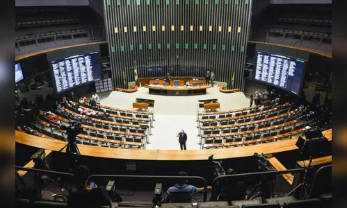 Cadeiras do Paraná na Assembleia e na Câmara ainda podem mudar