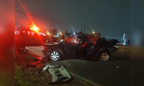 Motorista invade contramão e acidente termina com um morto e 2 feridos