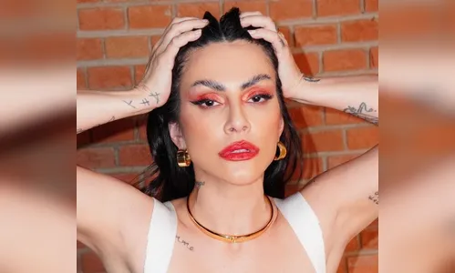 'Em sintonia com meus valores', diz Cleo sobre chegada dos 40 anos