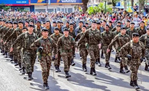 Desfile cívico é adiado para a parte da tarde