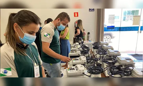 TRE-PR começa a preparar urnas eletrônicas para eleições