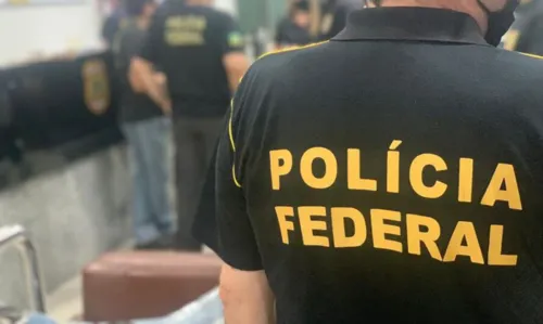 Foi cumprido um mandado de busca e apreensão contra um detento.