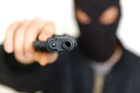 Imagem ilustrativa - Os assaltantes usavam balaclava e um deles estava armado de pistola