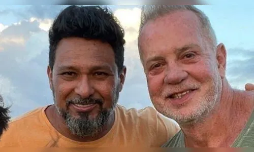 Luiz Fernando Guimarães posta foto ao lado do marido e dos filhos