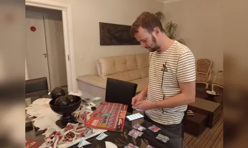 Colecionador recusa R$ 3 mil por figurinha rara de Neymar; veja