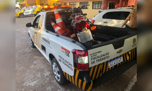 Moto é apreendida com quase meio milhão de reais em multas atrasadas