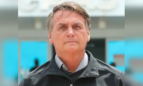 Bolsonaro visita caixão da Rainha Elisabeth e presta condolências