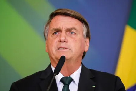 No dia da morte da rainha, Bolsonaro havia dito que avaliava ir ao funeral