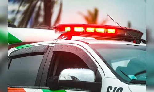 Impedida de levar filho, mãe arranca orelha de funcionária de abrigo