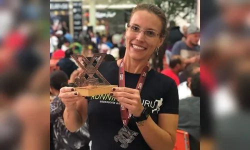 Mulher morre eletrocutada após encostar em alambrado de supermercado