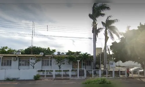 Homem é espancado por moradores após tentar matar ex a facadas