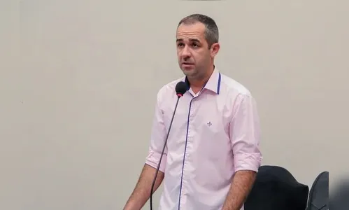 Vereador de Arapongas preso por agredir mulheres recupera mandato