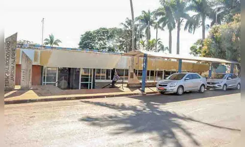 Homem é preso após causar danos na Rodoviária de Jardim Alegre