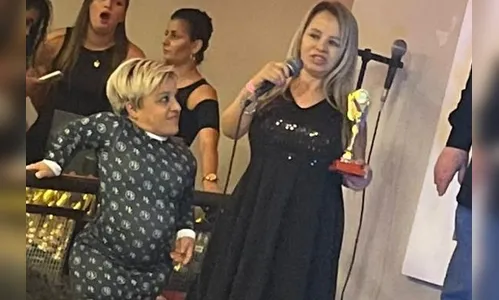 Professora de Apucarana recebe prêmio em São Paulo