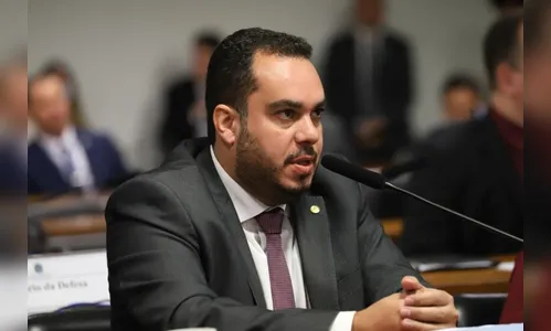 Paulo Martins aponta “covardia” do Senado nas decisões do STF; veja