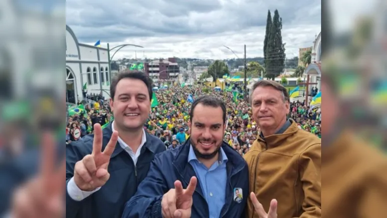 Imagem ilustrativa da notícia No Paraná e Bolsonaro reforça apoio a Paulo Martins para o Senado