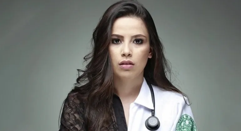 Karen Padilha, de 26 anos, estava em um automóvel na rodovia DF-290 que se envolveu em um acidente