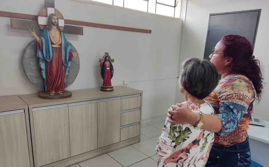 A entrega das imagens será neste domingo, durante a missa das 19 horas na Paróquia Santíssima Mãe de Deus / Foto: Ivan Maldonado