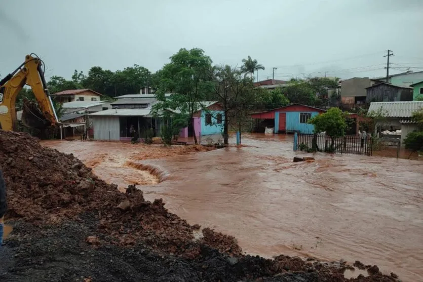 Enxurradas causaram grandes prejuízos no interior