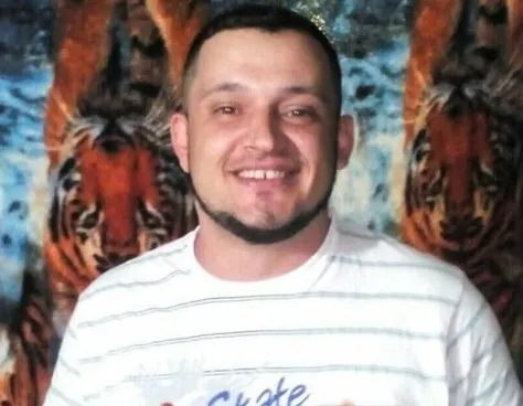 Leandro Rodrigo Rodrigues, de 33 anos, foi encontrado morto na manhã desta segunda (24)