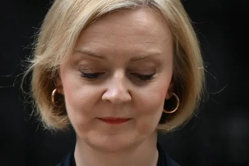 Liz Truss renunciou ao cargo na manhã desta quinta-feira (20)