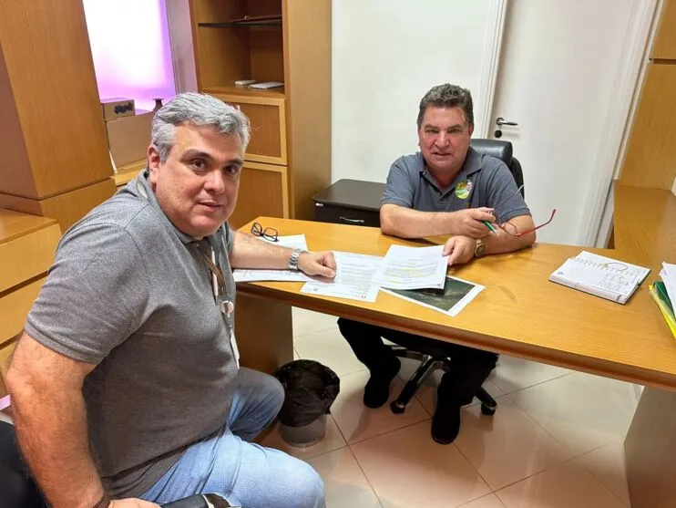 Prefeito de Arapongas, Sérgio Onofre, reuniu-se nesta sexta-feira (28) com o gerente da Copel, Aires Augusto Gonçalves Júnior