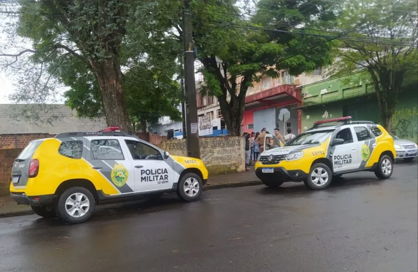 Quatro suspeitos foram encaminhados pela polícia à delegacia de Apucarana