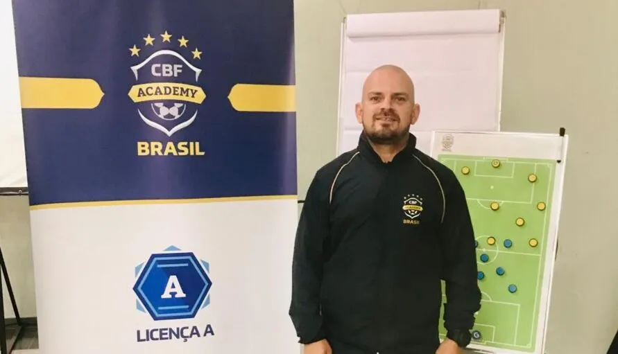 Rodrigo Casagrande voltou ao Brasil e no último dia 08 de outubro conquistou a Licença A