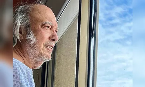 A assessoria do cantor ainda lembrou que é a única fonte oficial de informações sobre ele neste momento