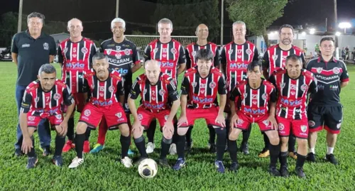 A equipe sub-55 de Apucarana conquistou título de futebol suíço na 33ª edição dos JAVI's