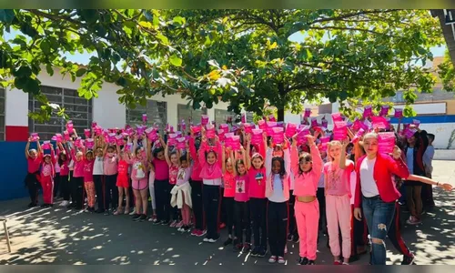 Estudantes promovem campanha de conscientização sobre o câncer