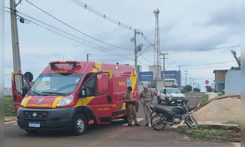 Motorista de carro foge sem prestar socorro após colidir com moto