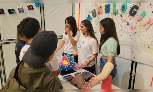 Alunos do Colégio Platão realizam 'Feira de Ciências'; veja como foi