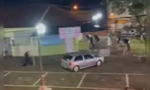 Motorista causa pânico e atropela vários pedestres em cidade do PR