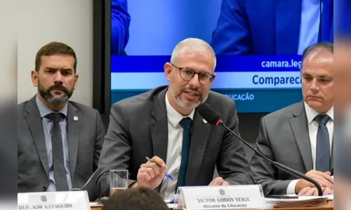 MEC anuncia desbloqueio de verba para universidades; vídeo