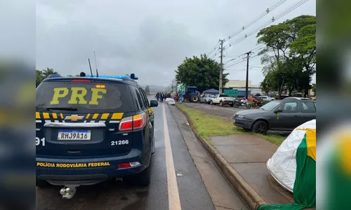 Bolsonaristas deixam BR-376 em Apucarana